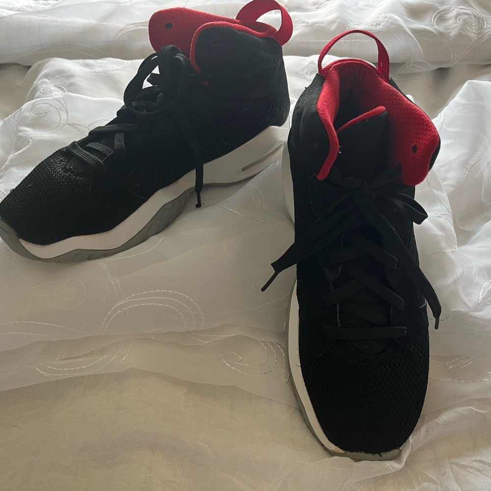 Nike Air Jordan Lift Off GS Basketball Sneakers